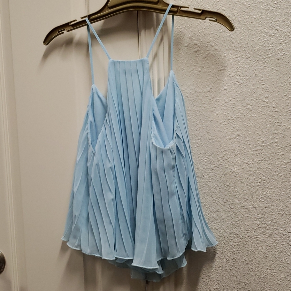 Blue top - Picture 2 of 4